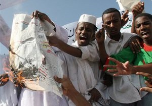 У Судані протестувальники атакували посольство Німеччини