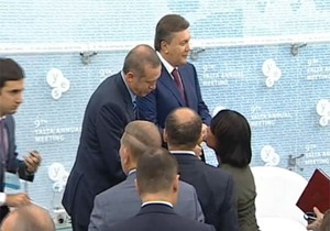 УП: Кондоліза Райс проігнорувала Януковича на саміті в Ялті