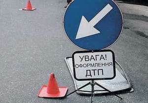 У Харківській області внаслідок ДТП загинули двоє людей, шестеро постраждали