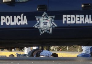 У Мексиці у вантажівці знайдені тіла 16 осіб