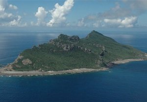 Японія офіційно оголосила про купівлю спірних із Китаєм островів