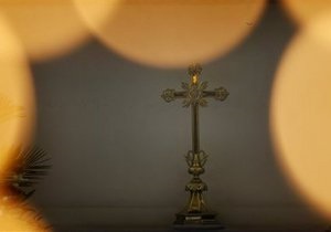 РПЦ усунула від служби протодиякона, який побив жінок