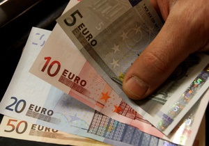 Курс євро знову падає через негативні новини з єврозони