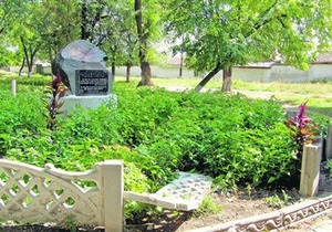 У Криму сплюндрували мусульманське поховання