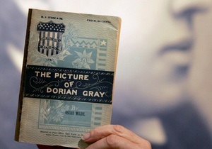 США в бібліотеку повернули взяту в 1934 році книжку Портрет Доріана Грея