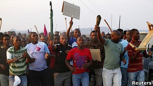 Мін юст ПАР вимагає пояснень, чому шахтарів звинувачують у вбивстві колег