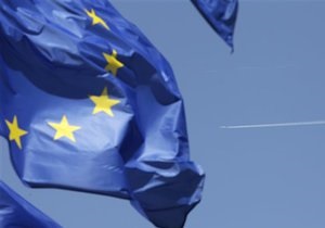 Посол ЄС запевнив, що євроінтеграція України призупинена