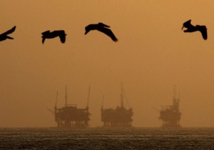 Reuters: аналітики підвищили прогноз за цінами на нафту в 2012-2013 роках