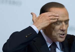 Берлусконі спростував інформацію, що Сабіна Беган чекає від нього сина