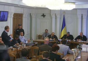 Щоб виговорилися і заспокоїлися: суддя у справі Тимошенко оголосив півгодинну перерву