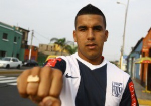Шахтер нацелился на молодого перуанского полузащитника