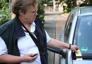 DW: Паркування на тротуарі. Німецький підхід