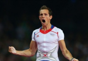Французский прыгун с шестом с олимпийским рекордом стал обладателем золота Лондона-2012
