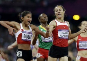 Турчанка Чакыр Альптекин выиграла золото Олимпиады-2012 на дистанции 1500 м