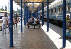 Відомство Колеснікова відмовилося від ідеї продажу квитків на потяги за паспортами