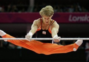 Голландский гимнаст Эпке Зондерланд выиграл золото Олимпиады-2012 в упражнениях на перекладине