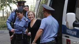 Обвинувачення хоче посадити Pussy Riot на три роки