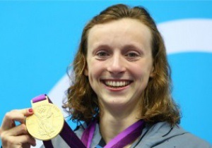 Олимпиада: 15-летняя американка выиграла золото в плавании