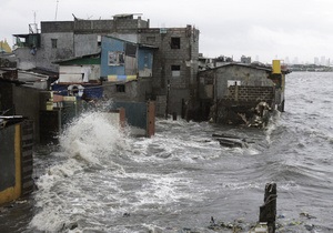 Внаслідок тайфуну на Філіппінах загинули 37 осіб