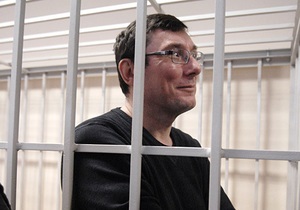 Прокурор заявив, що свідчення потерпілого у справі Луценка не мають визначального значення