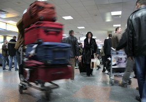 Корреспондент: Патрачі валіз. Аеропорт Бориспіль вперто тримає славу чорної діри цінних речей пасажирів