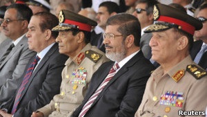 Суд Єгипту кинув виклик президенту