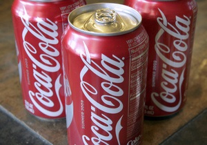 Через повінь в Ірландії з прилавків зникла кока-кола