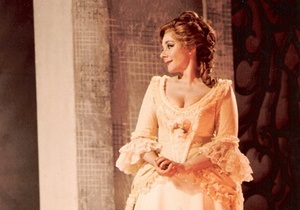 У США померла оперна співачка Евелін Лір