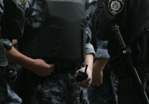Учасники акції під Українським домом застосували силу проти правоохоронців - МВС