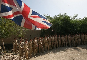 Сто британських солдатів встановили рекорд із вмочування тостів у жовток