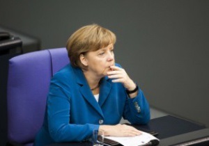 Подражание Лукашенко. Меркель собирается прибыть в Украину на финал Евро-2012