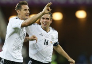 Германия вышла в полуфинал Евро, уверенно победив Грецию