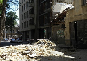 У центрі Одеси обвалилася частина нежитлового будинку