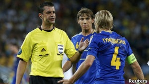 Україна не судитиметься з арбітром, який не зарахував гол