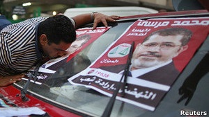 Вибори в Єгипті: ісламісти заявляють про перемогу свого кандидата