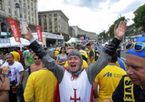 Фотогалерея: Крестоносцы. В Киев прибывают фанаты сборной Англии