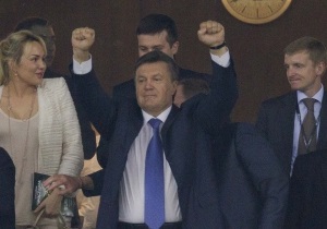 Янукович: Вчора українські футболісти дали нам надію