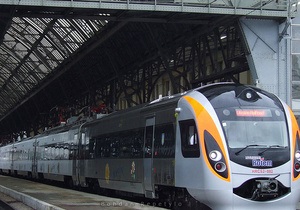 Укрзалiзниця: поезд Hyundai опоздал в Донецк на 44 минуты