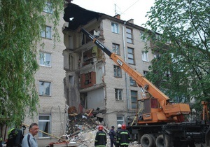 Мешканцям зруйнованого будинку в Луцьку виплатять по 10 тисяч гривень