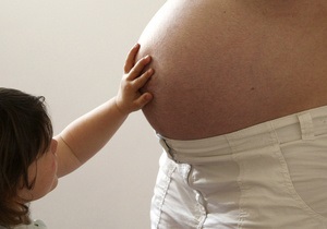 Американці з ясували, чому імунна система вагітних не атакує плід