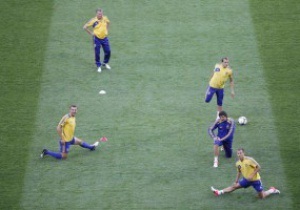 Сборная Украины испытала поле НСК Олимпийский перед матчем со Швецией