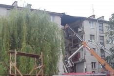 В Луцьку під завалами будинку, що обвалився, виявлений загиблий: пошуки тривають