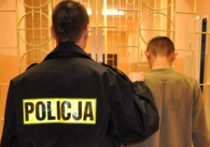Польська поліція взялася за футбольних хуліганів, які побили стюардів у Вроцлаві