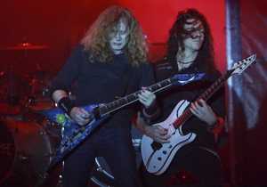 У Хорватії рок-групу Megadeth закидали камінням під час концерту