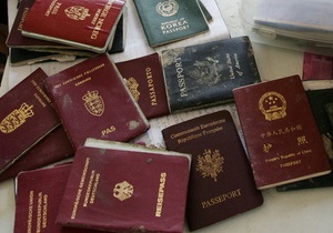Иностранцам будут выдавать справки при потере паспорта в Украине