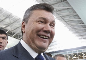 Янукович має намір запросити Меркель на фінал Євро-2012