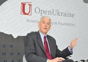 США виділили більше $ 3 млн на забезпечення спостерігачів на виборах в Україні