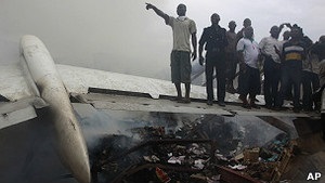 Авіакатастрофа у Лагосі: у Нігерії почалась триденна жалоба