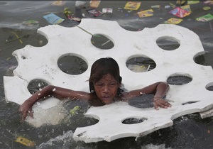 На Філіппіни обрушився тайфун: є жертви