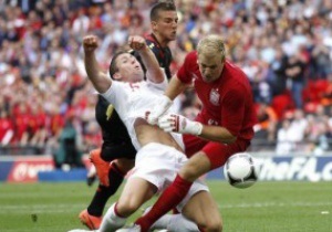 Защитник сборной Англии рискует пропустить Евро-2012